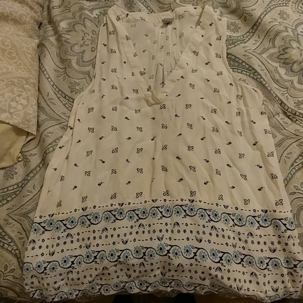 Old Navy Women's Rayon Sleeveless Blouse